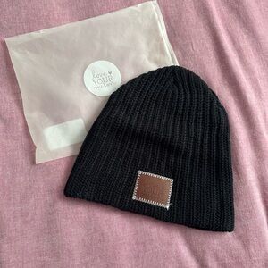 Love your Melon black slouch beanie w/storage bag